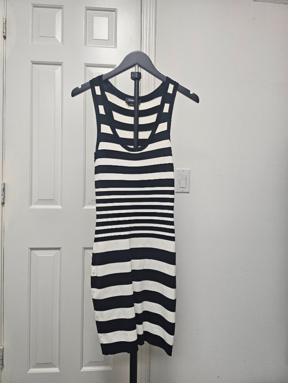 Bebe black and cream bandage style dress
